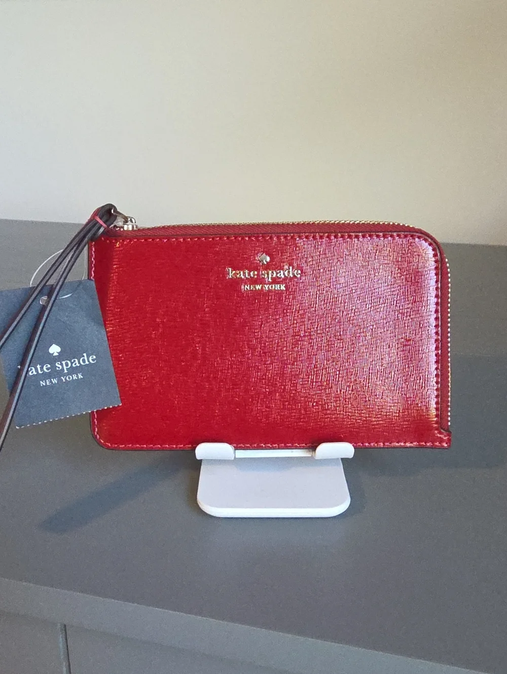 KATE SPADE NEW YORK NWT Lucy Textured Patent Leather L-Zip Wristlet
